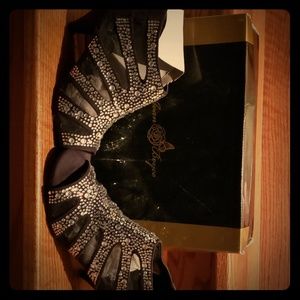 These shoes are vintage Joan Boyce. They are at le